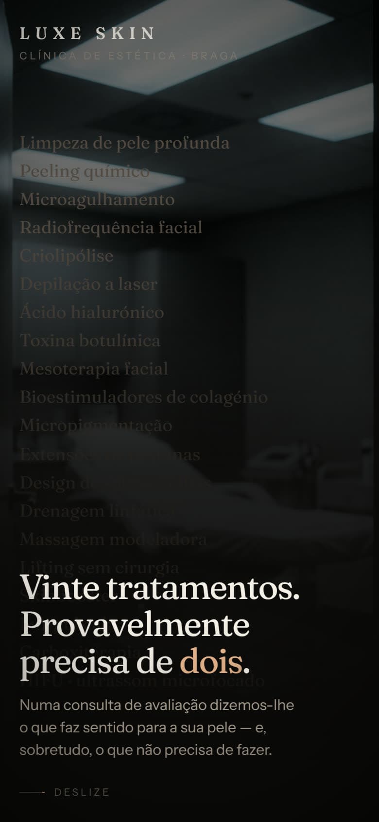 Página de exemplo da clínica Luxe Skin, vista no telemóvel